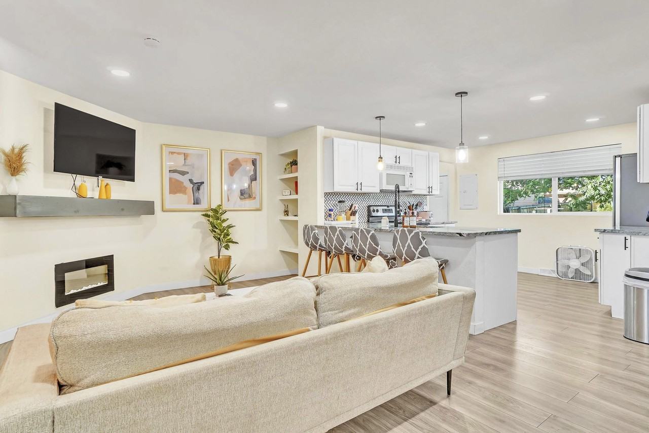 Wyandot St - Photo 4 of 12