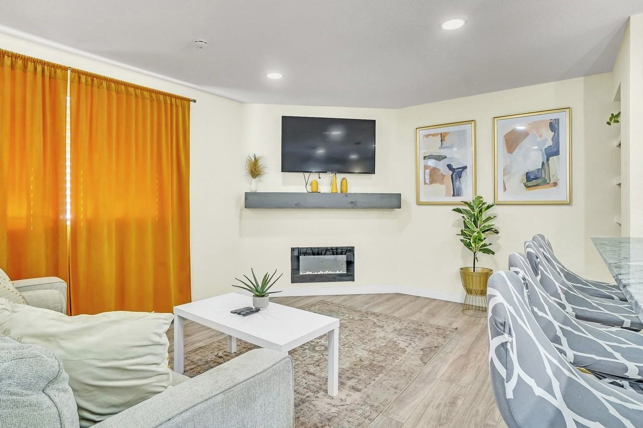 Wyandot St - Photo 6 of 12