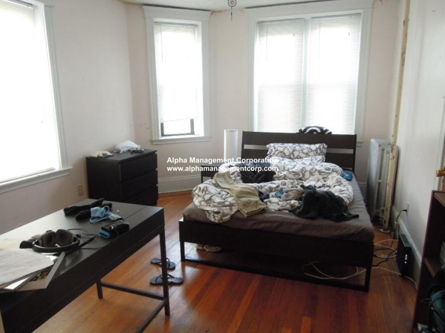 97 Saint Stephen St - Photo 2 of 6