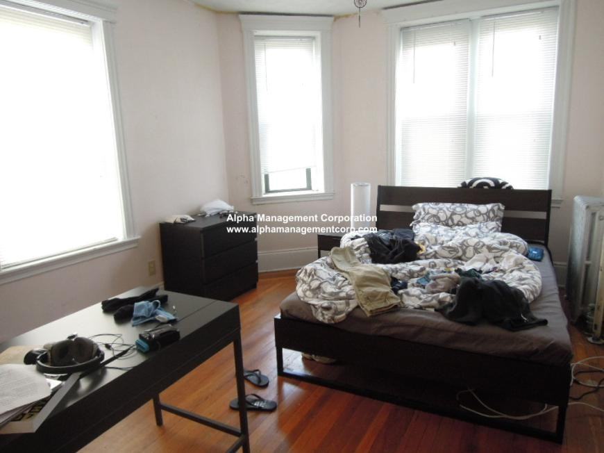 97 Saint Stephen St - Photo 4 of 6