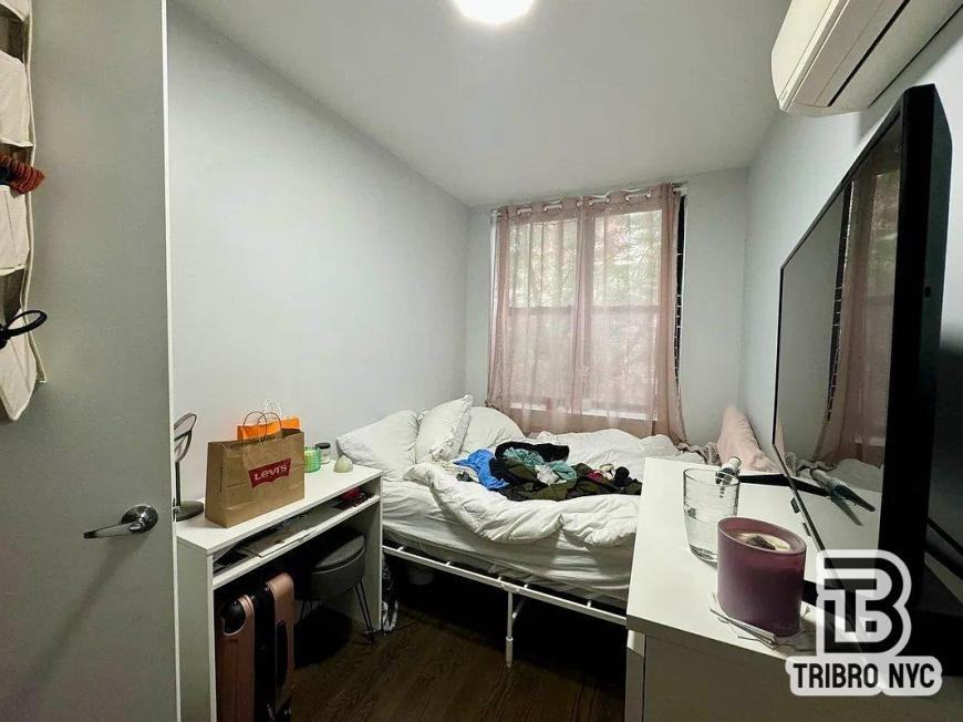 64 Stagg St - Photo 5 of 5