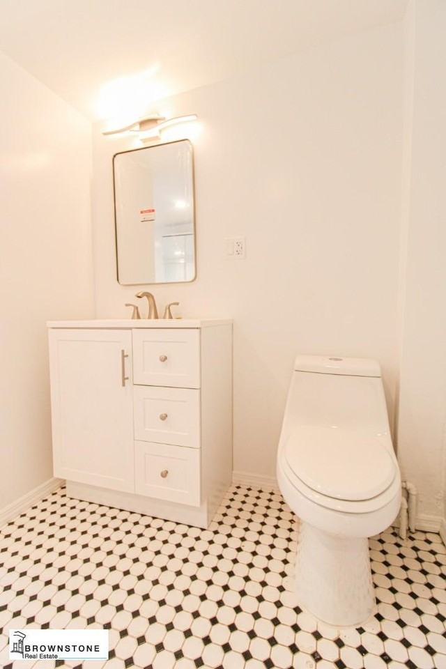 223 Dean St - Photo 7 of 10