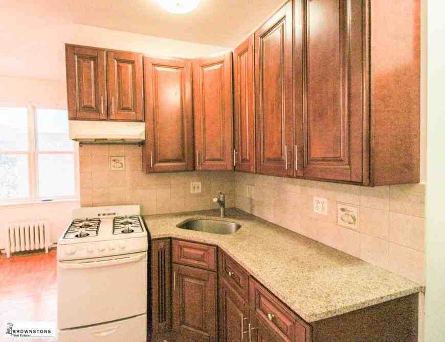 44 W 9th St - Photo 6 of 6