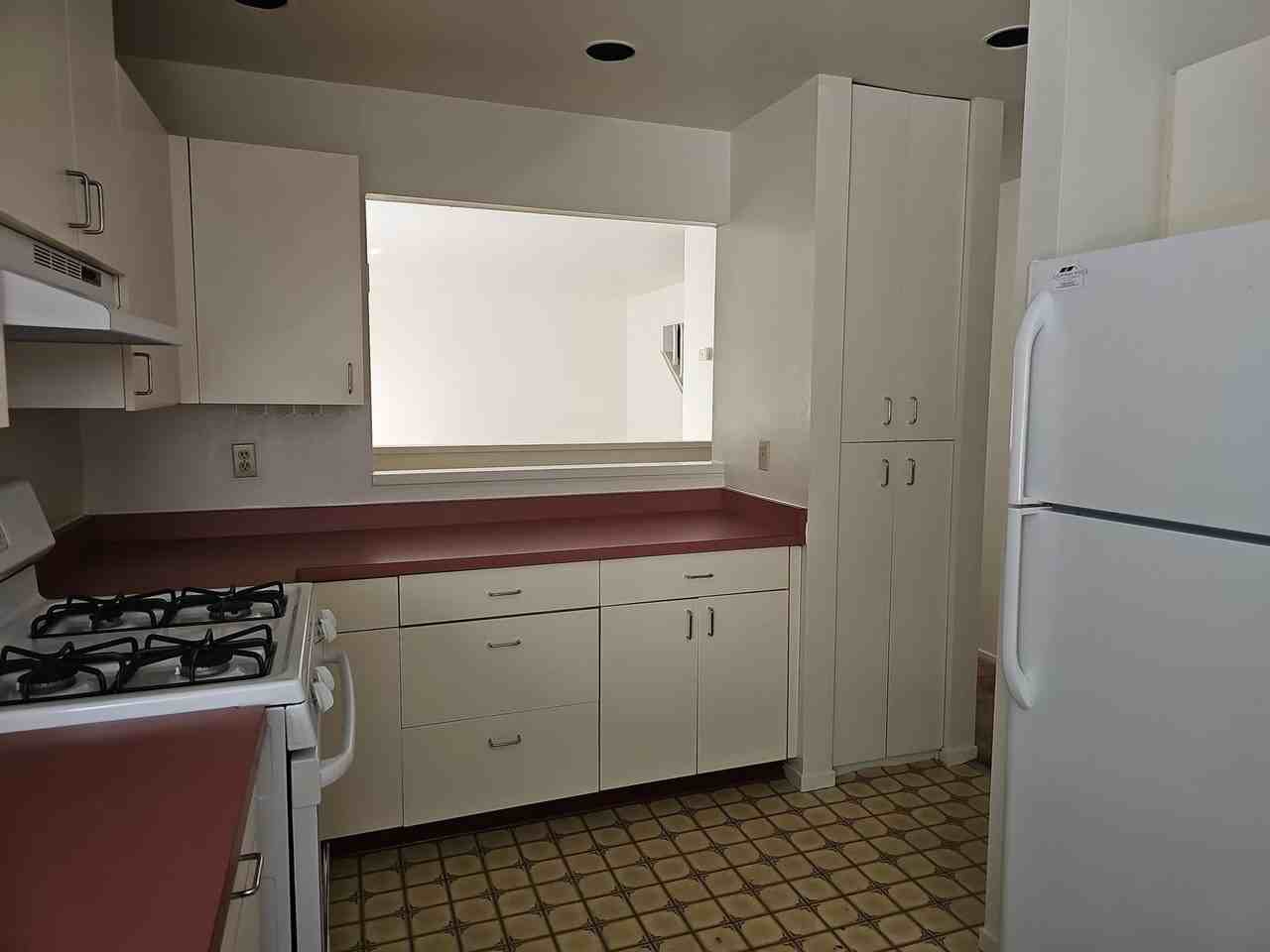 651 Brizzolara St #2 - Photo 5 of 14