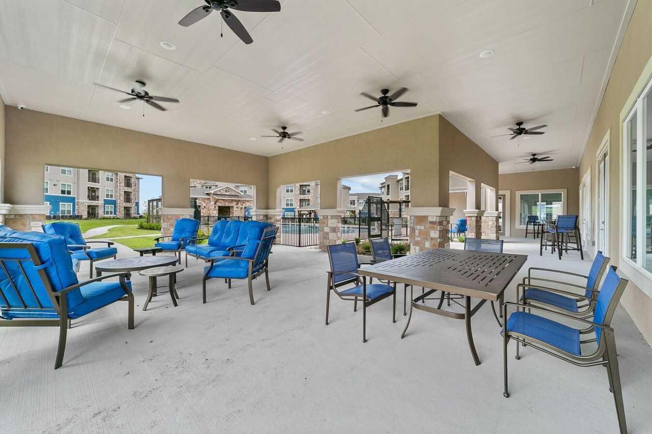 Cross Timbers Apartments - Photo 5 of 46