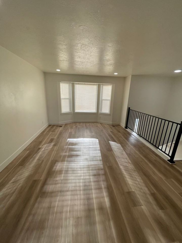 9038 S Goddard Cir - Photo 4 of 25