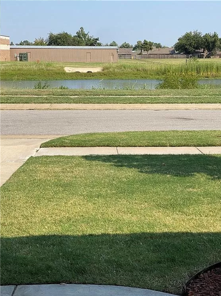 1540 Sw 95th Ct - Photo 2 of 25