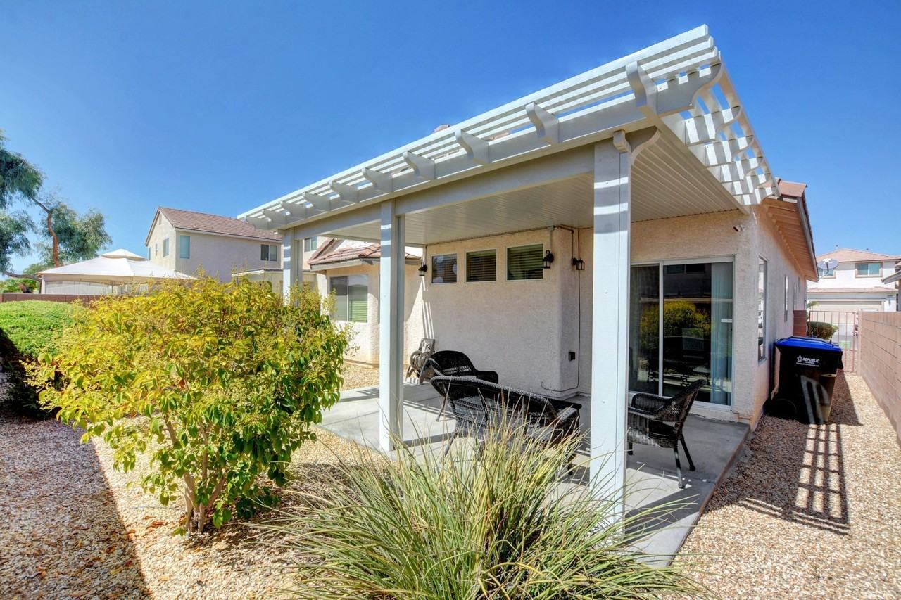 1209 Echo Beach Ave - Photo 4 of 26