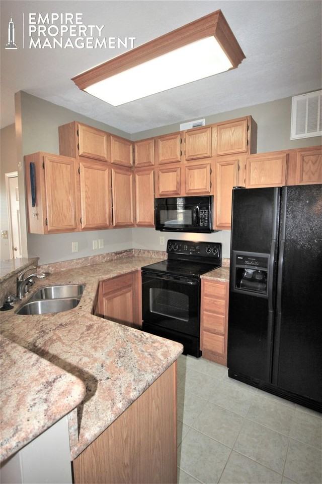 243 Waters Edge Ln - Photo 7 of 18