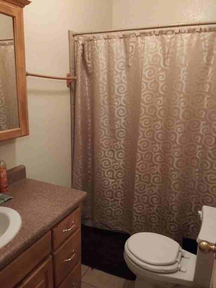 430 N Christine Ave - Photo 3 of 16