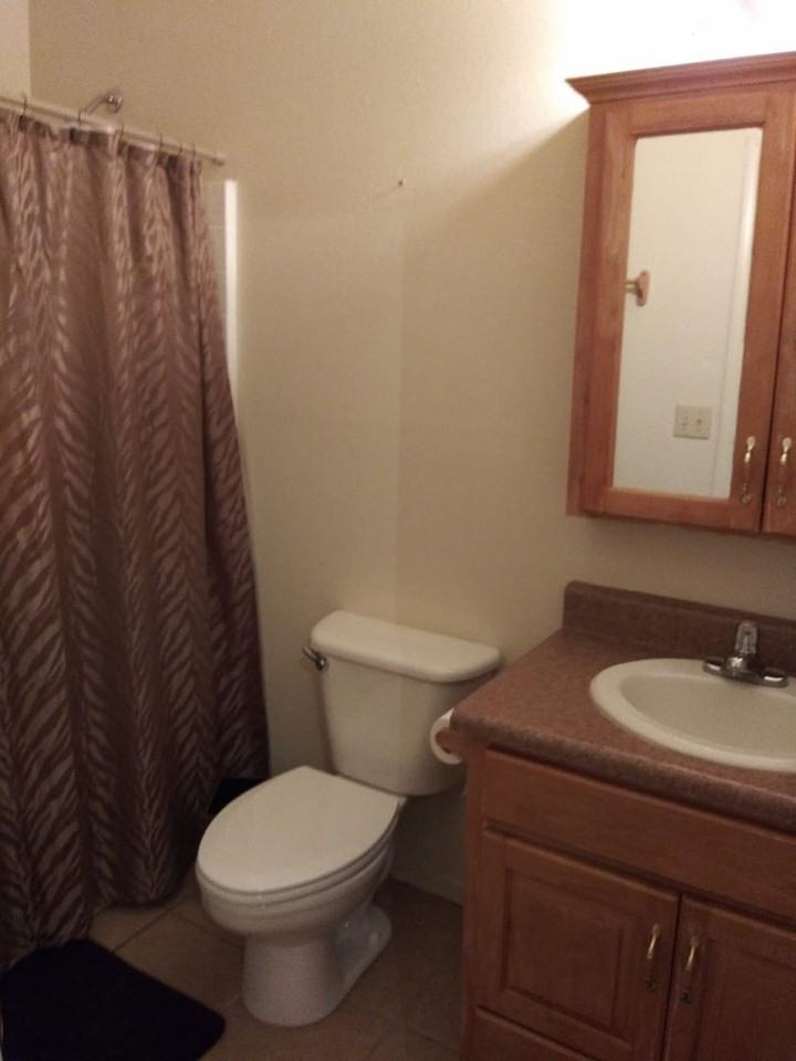 430 N Christine Ave - Photo 4 of 16