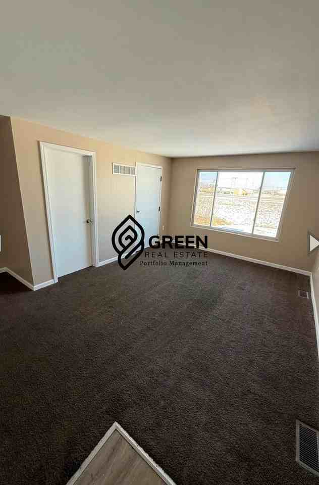 2755 Cooper Dr. - Photo 6 of 10