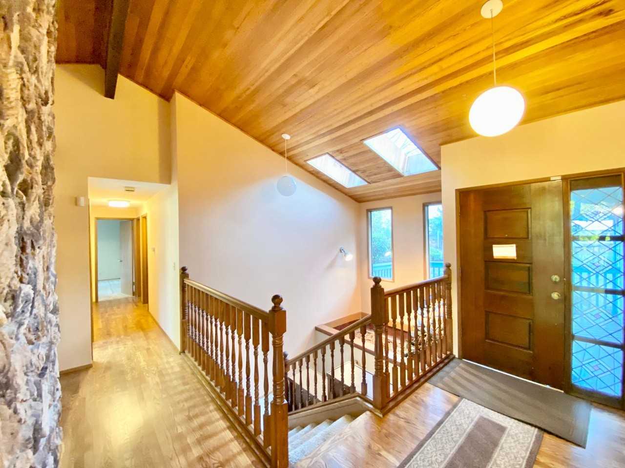 4624 146th Pl Se - Photo 2 of 34