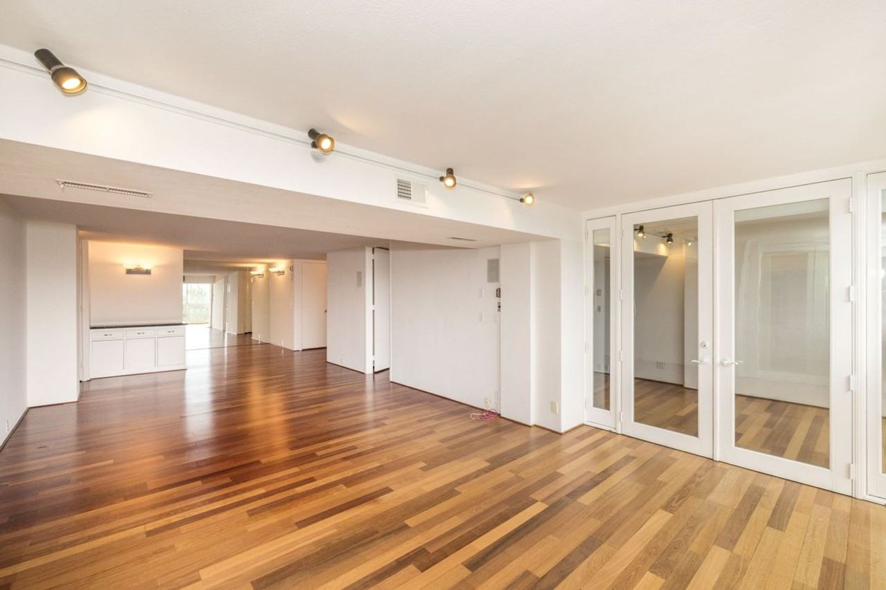 101 Alma St #908 - Photo 4 of 26