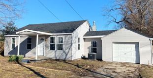 4764 Warnock Ave - Photo 1 of 1