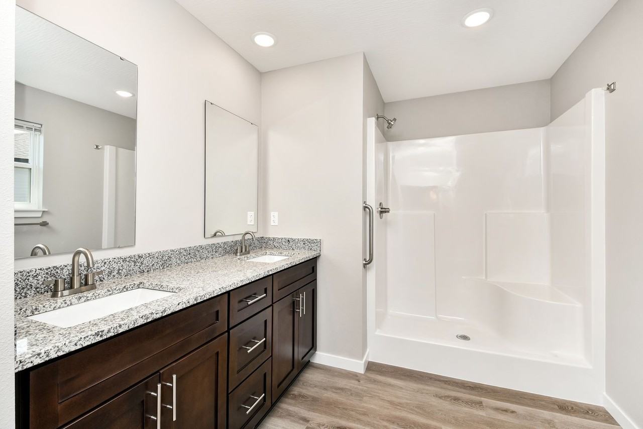 934 S Berry - Photo 3 of 20