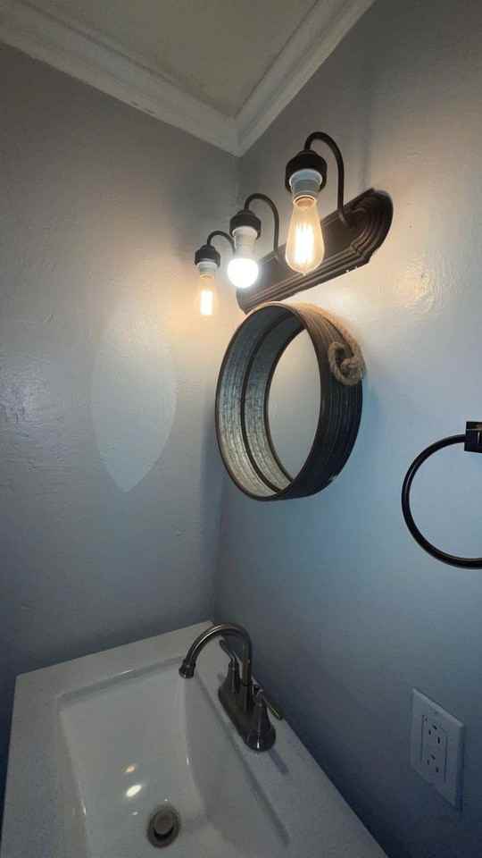 1704 N J Ave - Photo 3 of 9