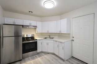 1408 G - Photo 1 of 1