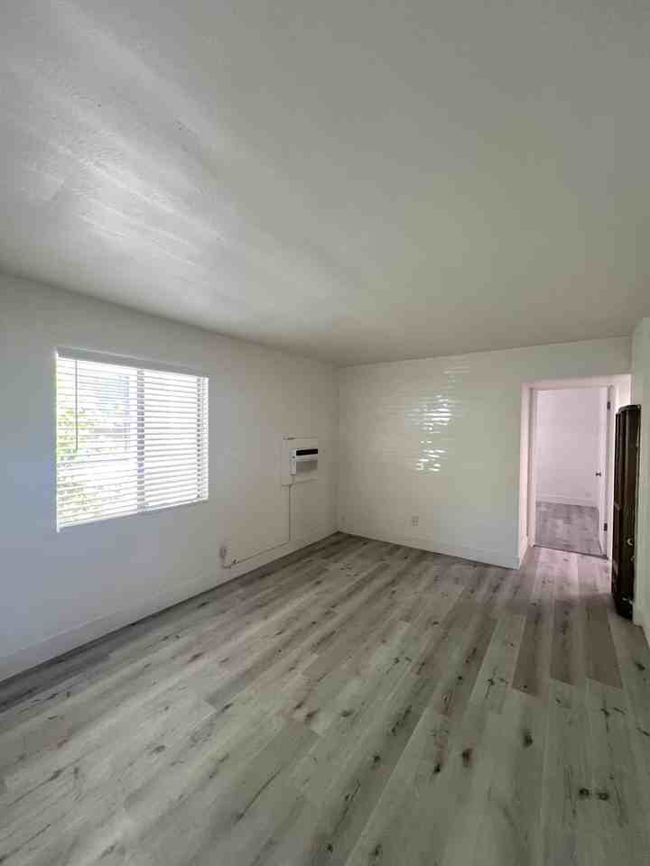 1408 G - Photo 7 of 37