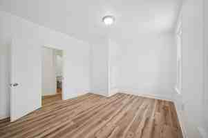 featured image of 172 E Mayland St