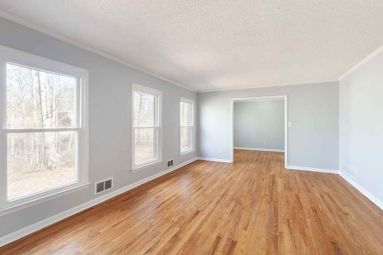 1400 Ridgeway Dr Nw ##Nw - Photo 4 of 34