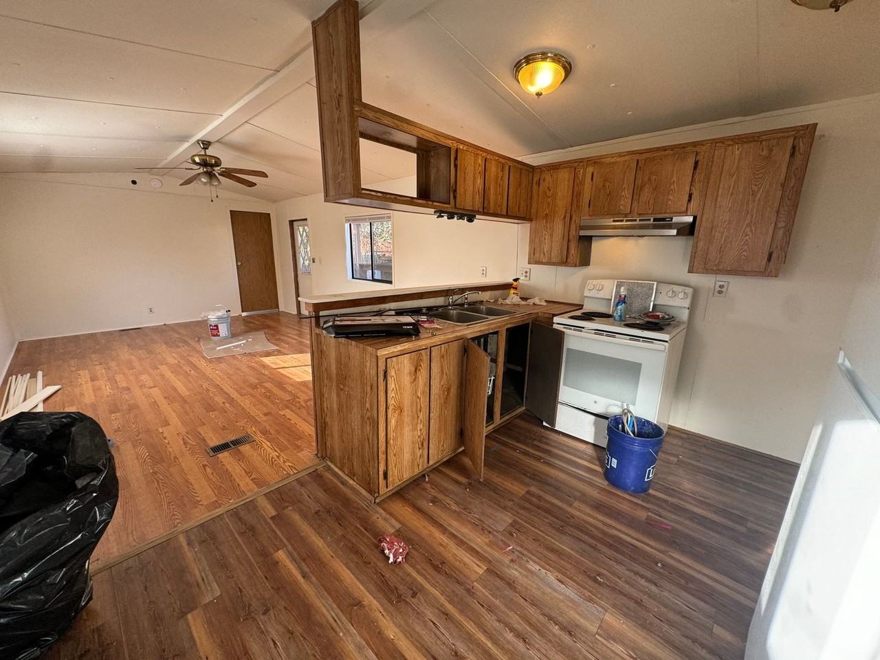 91 Ne Darrell Ave - Photo 4 of 8