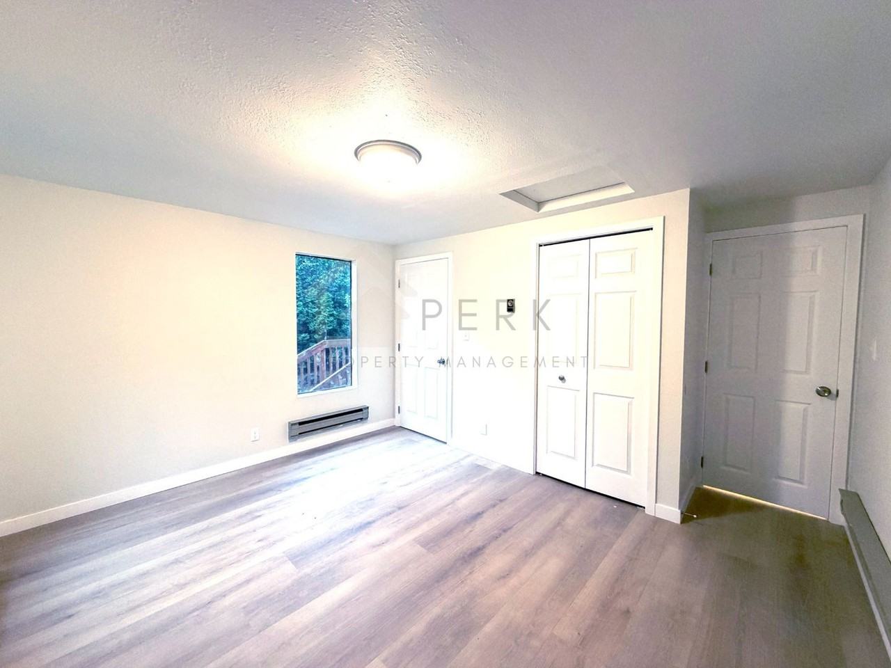 3063 Oak Bay Rd - Photo 3 of 9