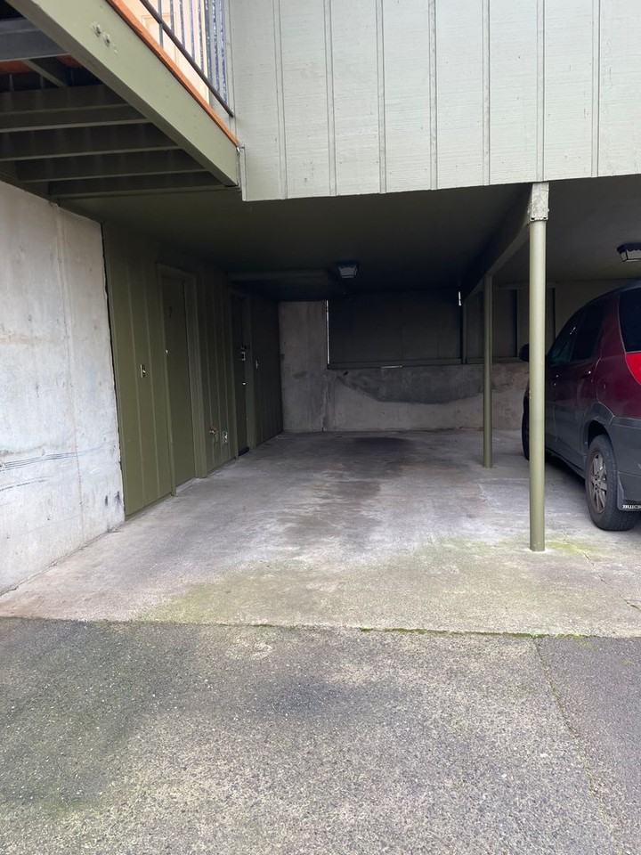 17420 Ne Halsey St - Photo 7 of 16