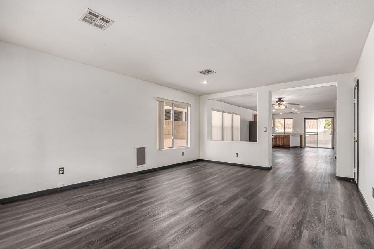 1828 Vista Pointe Ave - Photo 3 of 29