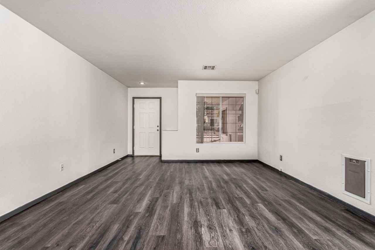 1828 Vista Pointe Ave - Photo 4 of 29