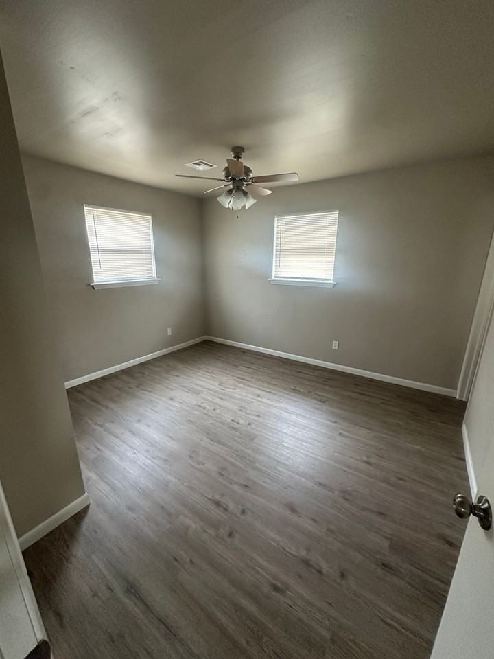 1003 7th Ave Nw - Photo 6 of 7