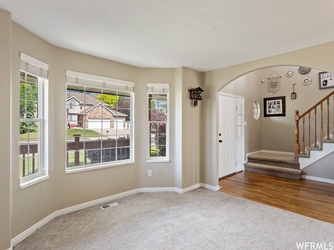 517 N 1625 E - Photo 4 of 23