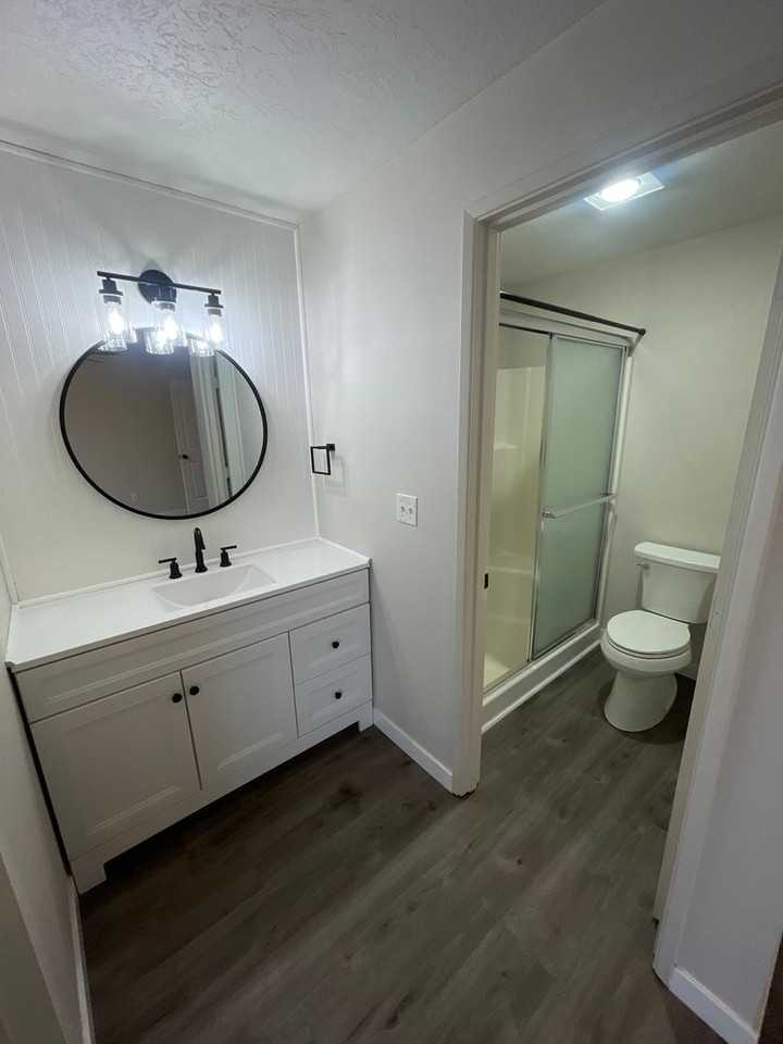 1010 37th Ave Sw - Photo 4 of 21