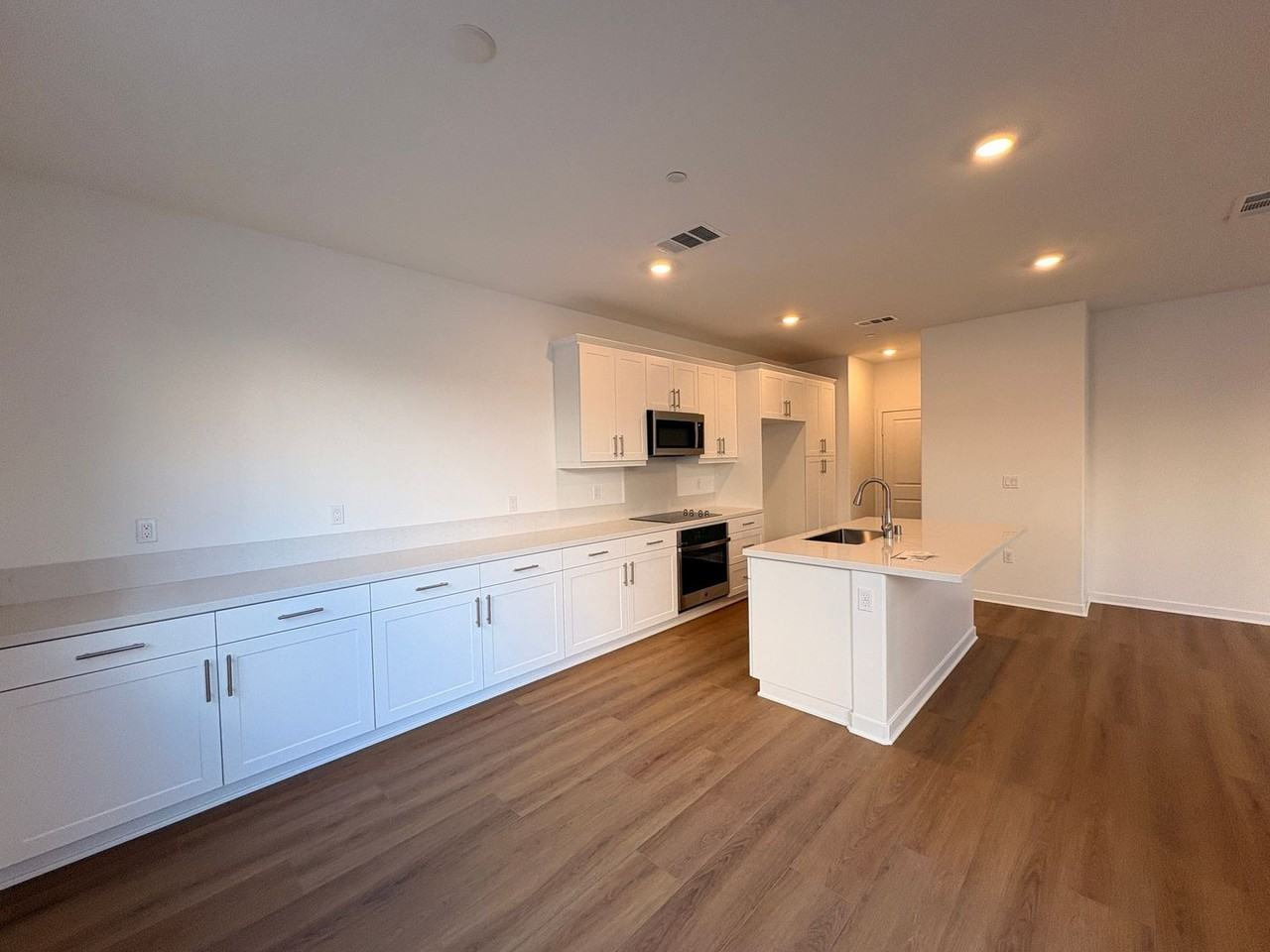 2606 E Forest Paseo - Photo 7 of 32