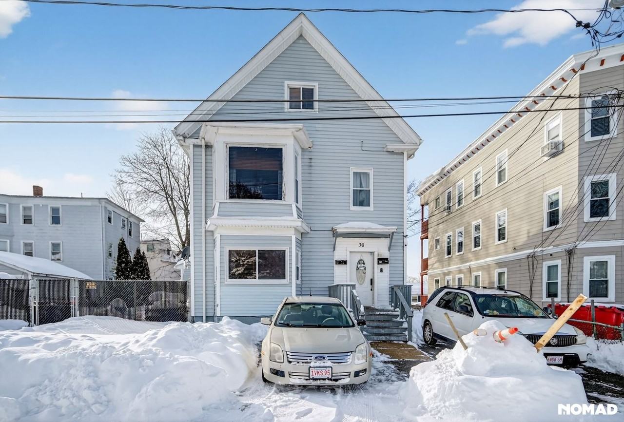 36 Beach St - Photo 4 of 25