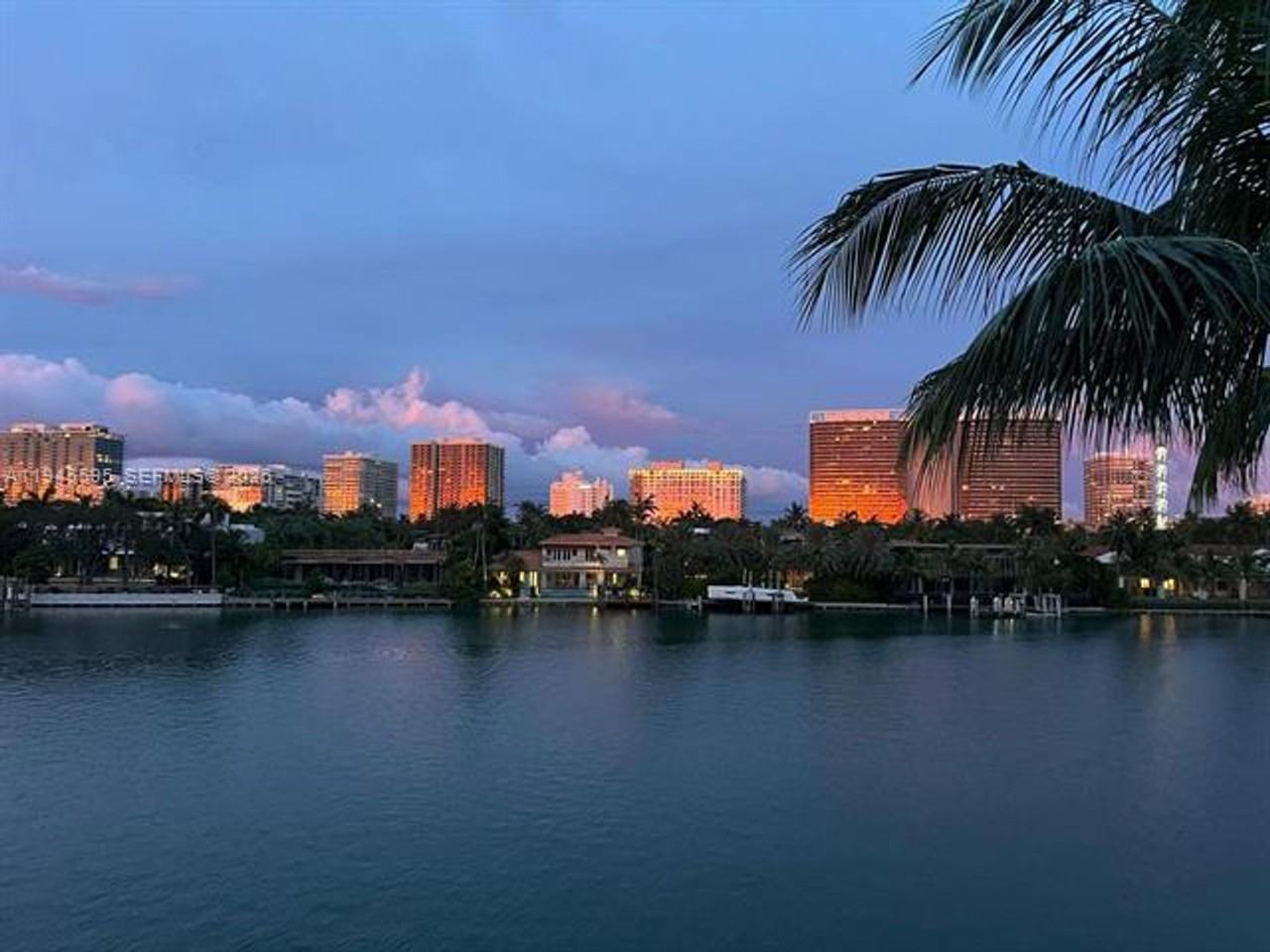 9821 E Bay Harbor Dr #605 - Photo 5 of 50