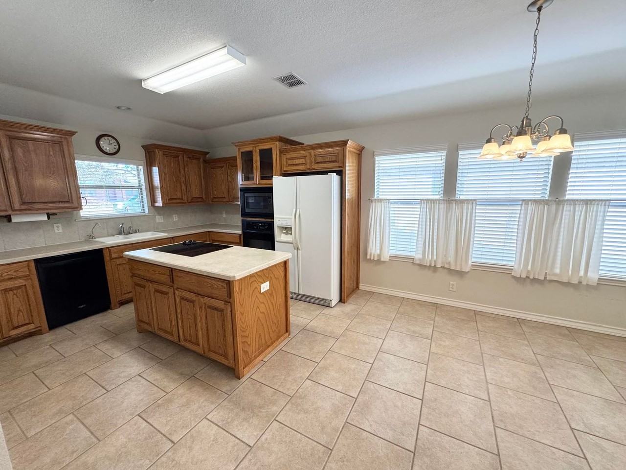 5621 Llano Ct - Photo 4 of 22