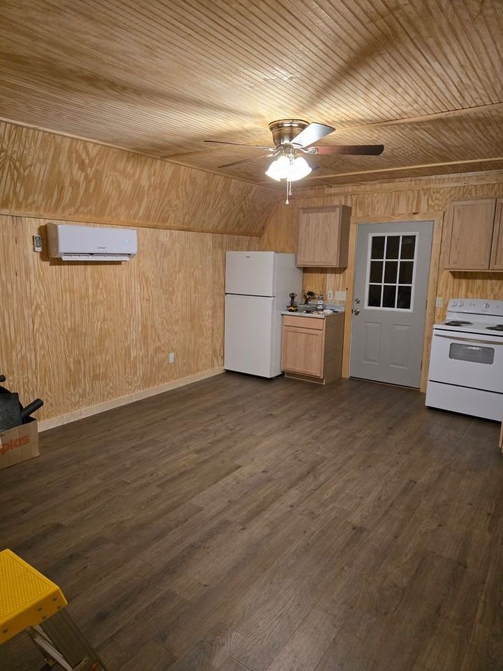 615B Whitten Trl - Photo 2 of 5