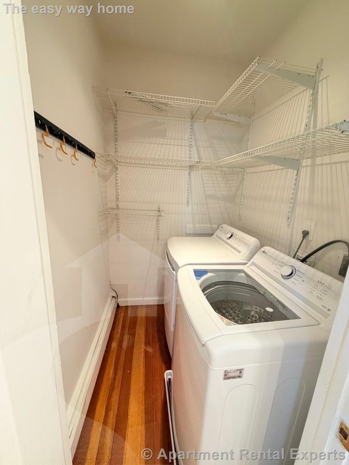 172 Putnam Ave #2 - Photo 4 of 11