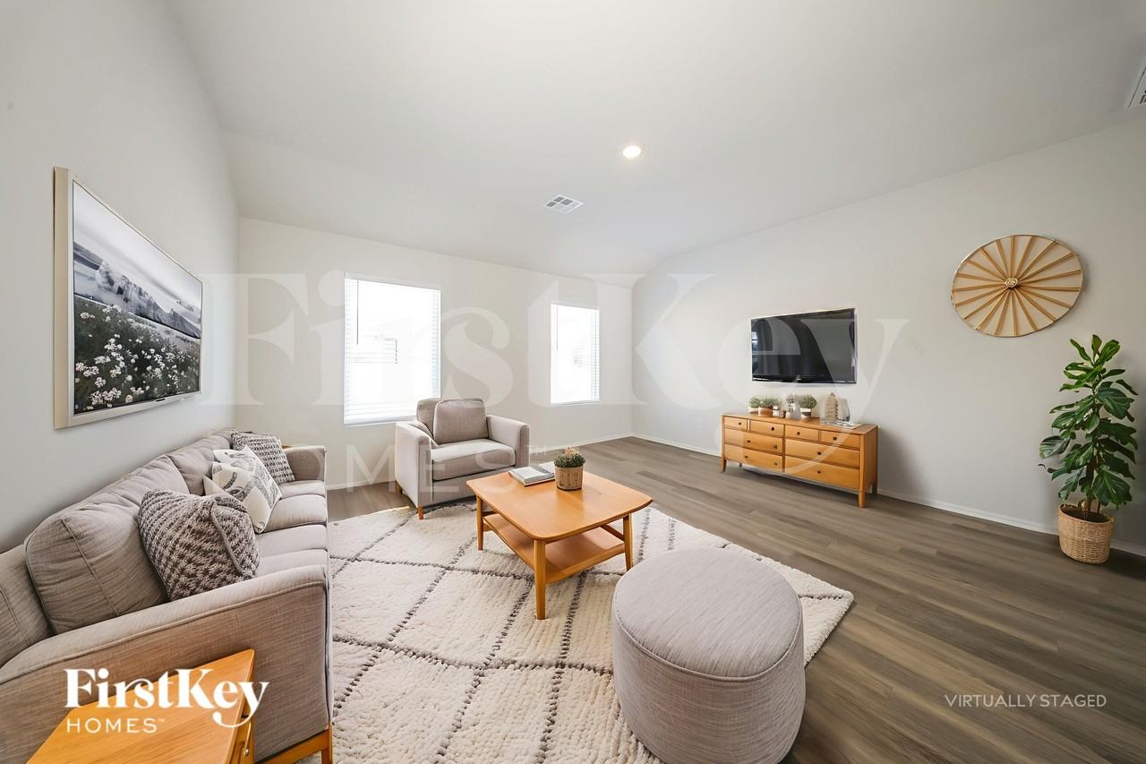 428 Kale Rd - Photo 3 of 19