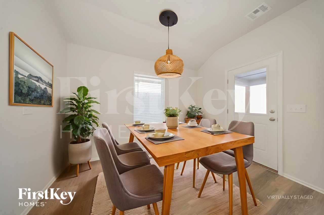 428 Kale Rd - Photo 6 of 19