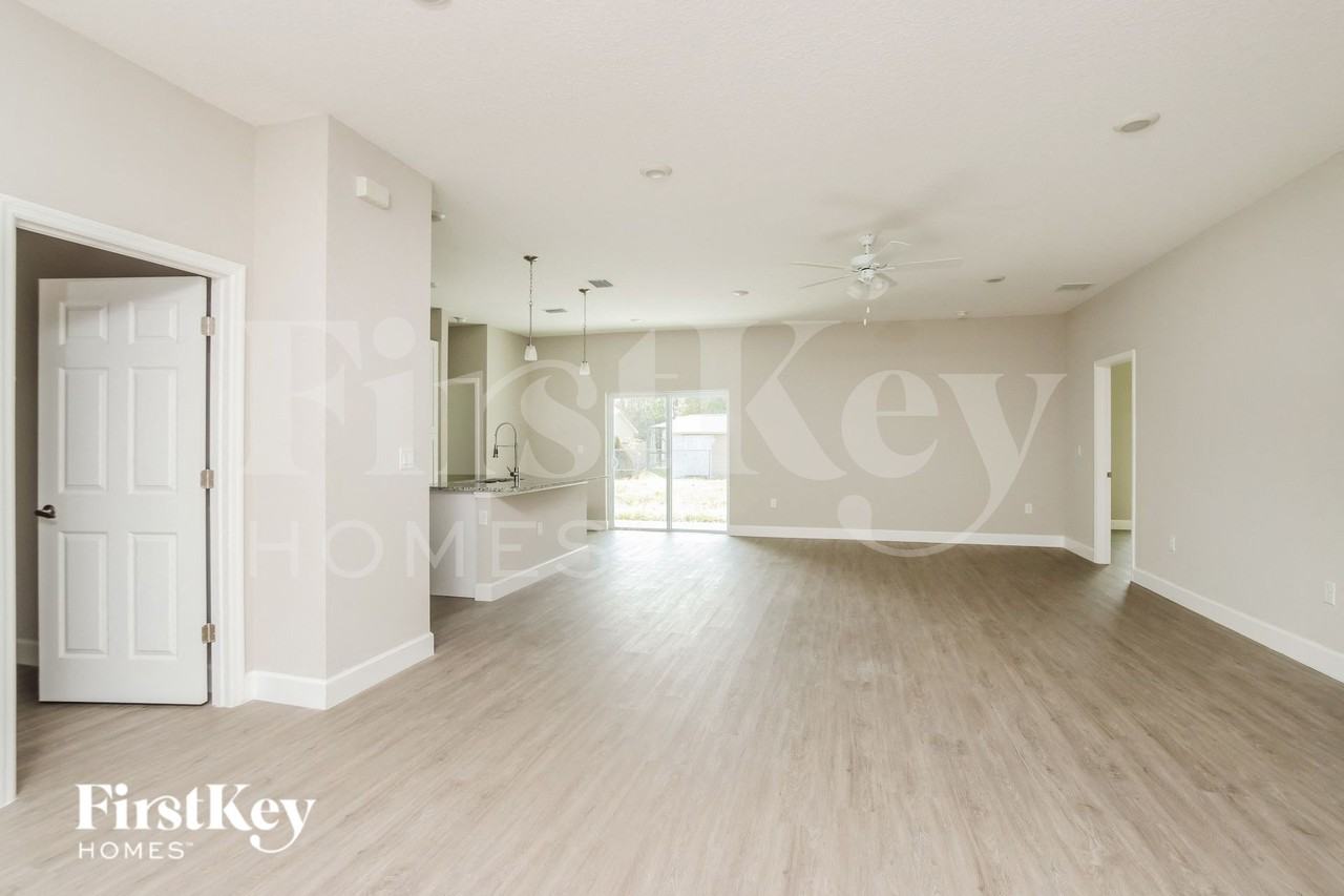 664 Weaver Rd Sw - Photo 3 of 17