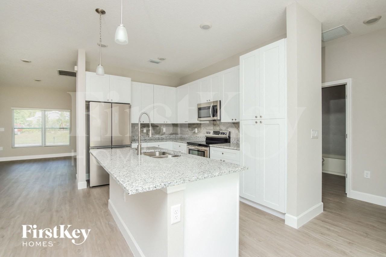 664 Weaver Rd Sw - Photo 6 of 17