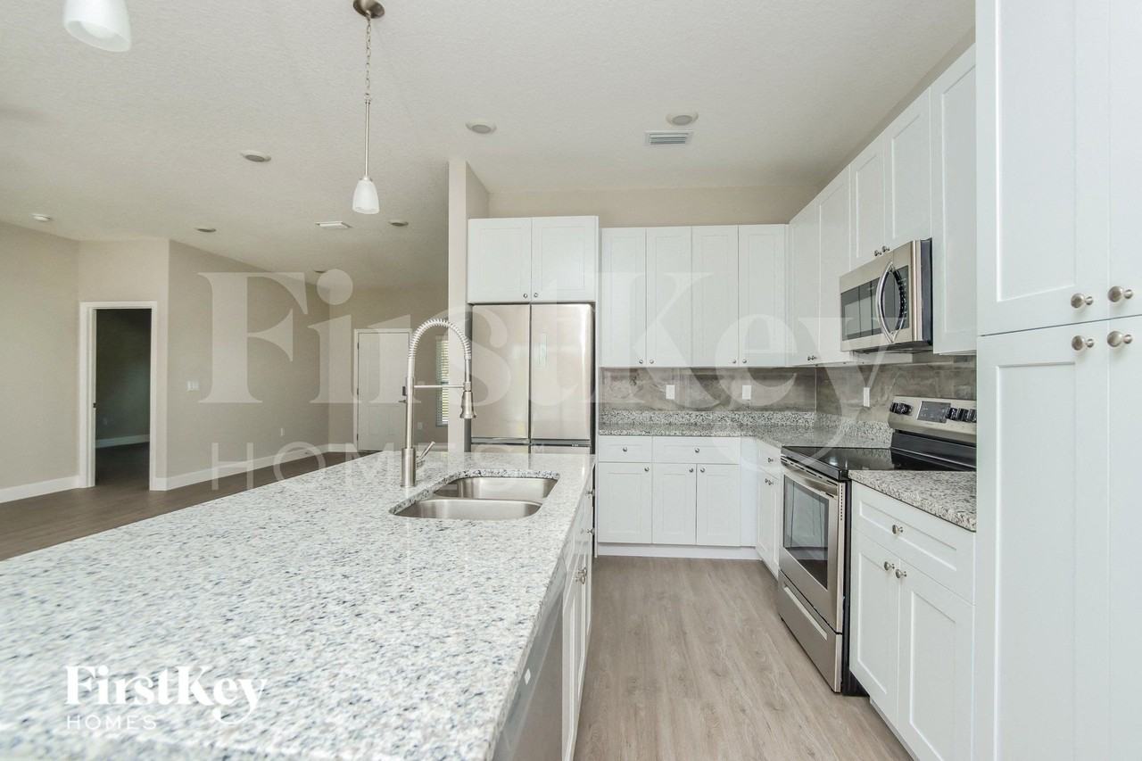 664 Weaver Rd Sw - Photo 7 of 17