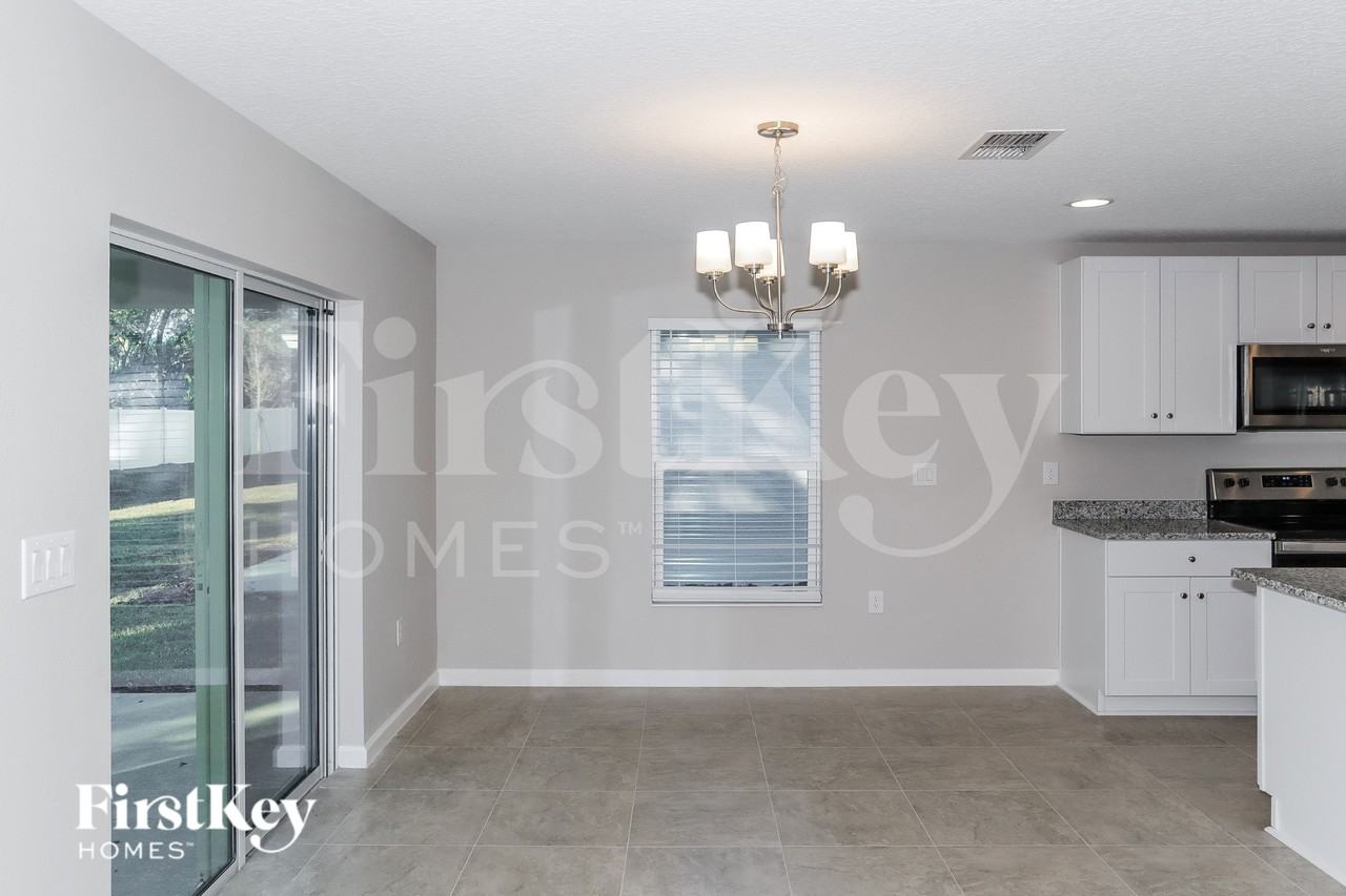 437 Earheart Dr - Photo 5 of 18