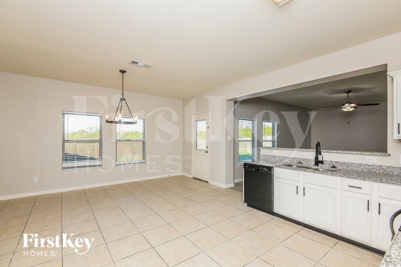 6120 Obsidian Creek Ct - Photo 4 of 18