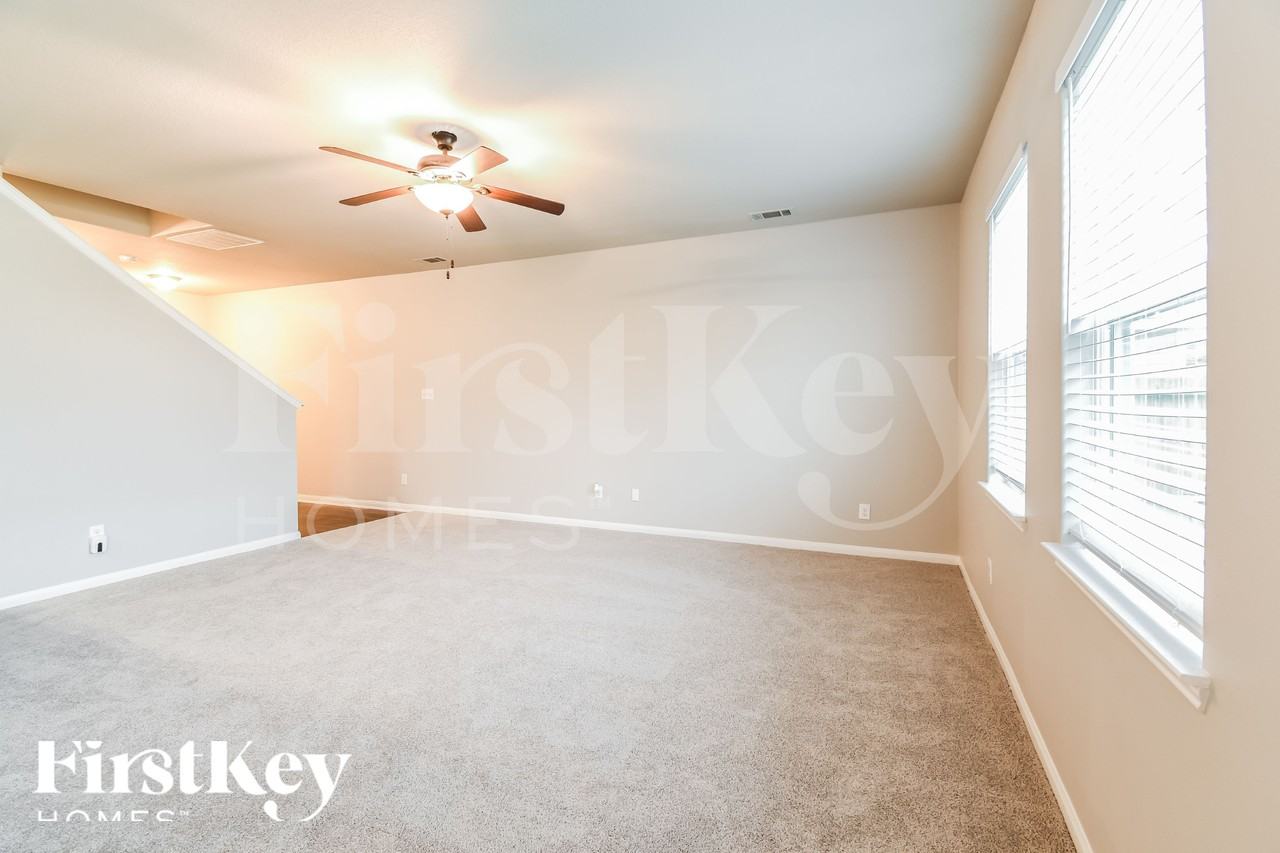 5931 Golden Cove Rd - Photo 4 of 18