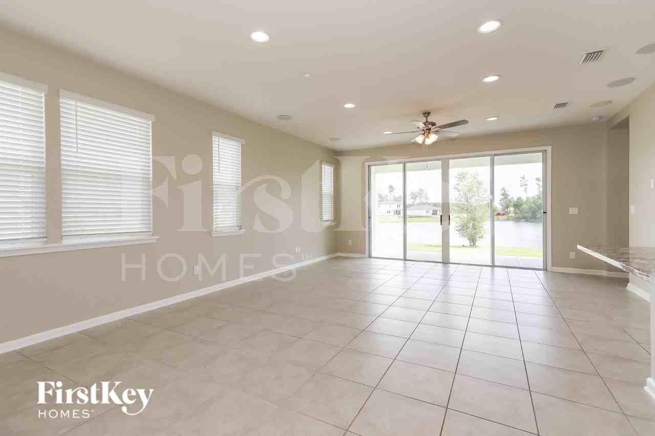 1503 Tropical Pine Cv - Photo 4 of 18