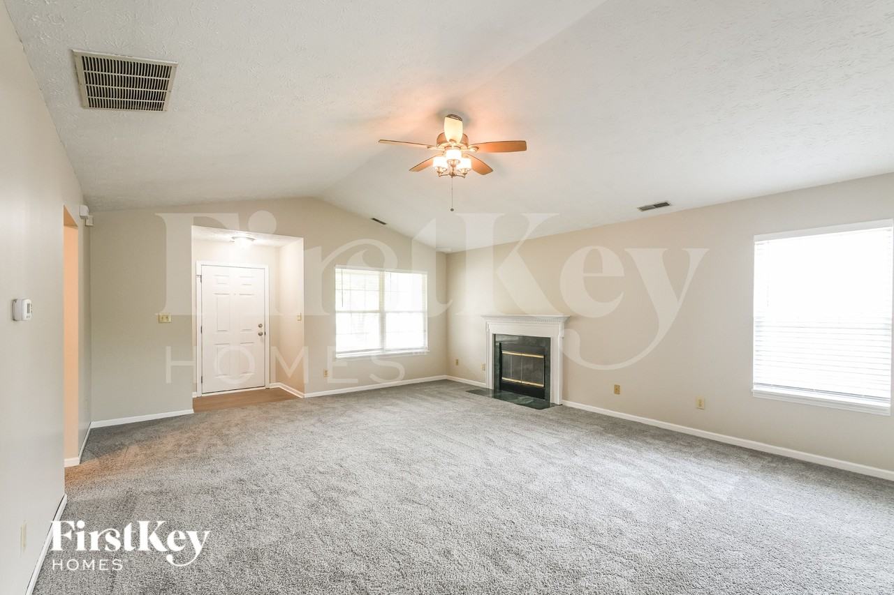 5815 Victory Ave - Photo 6 of 16