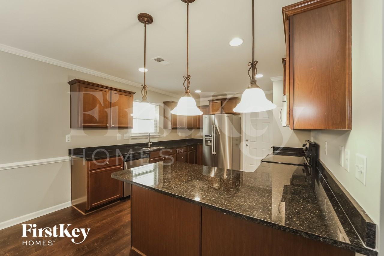 803 Rook Rd - Photo 6 of 15